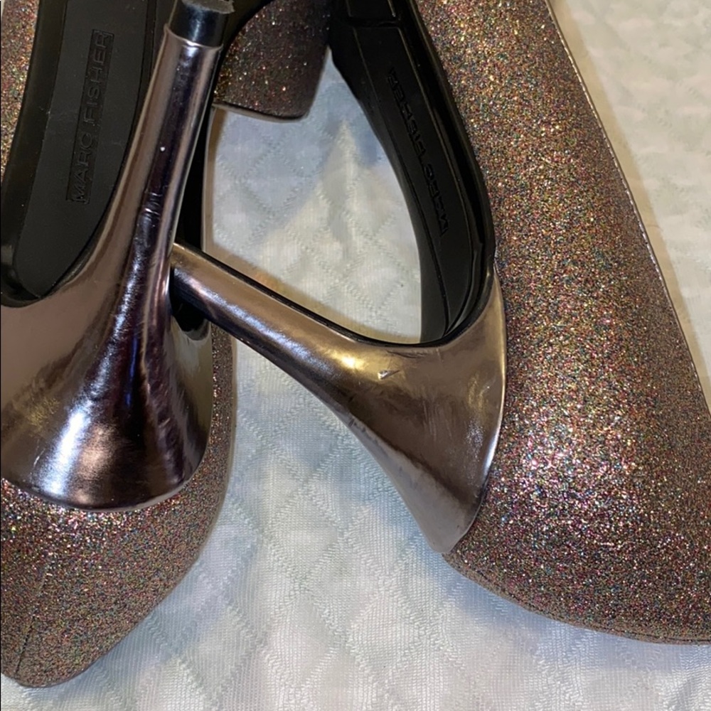 “Marc Fisher” Glitter Multi-Color ladies heels. - Picture 3 of 8